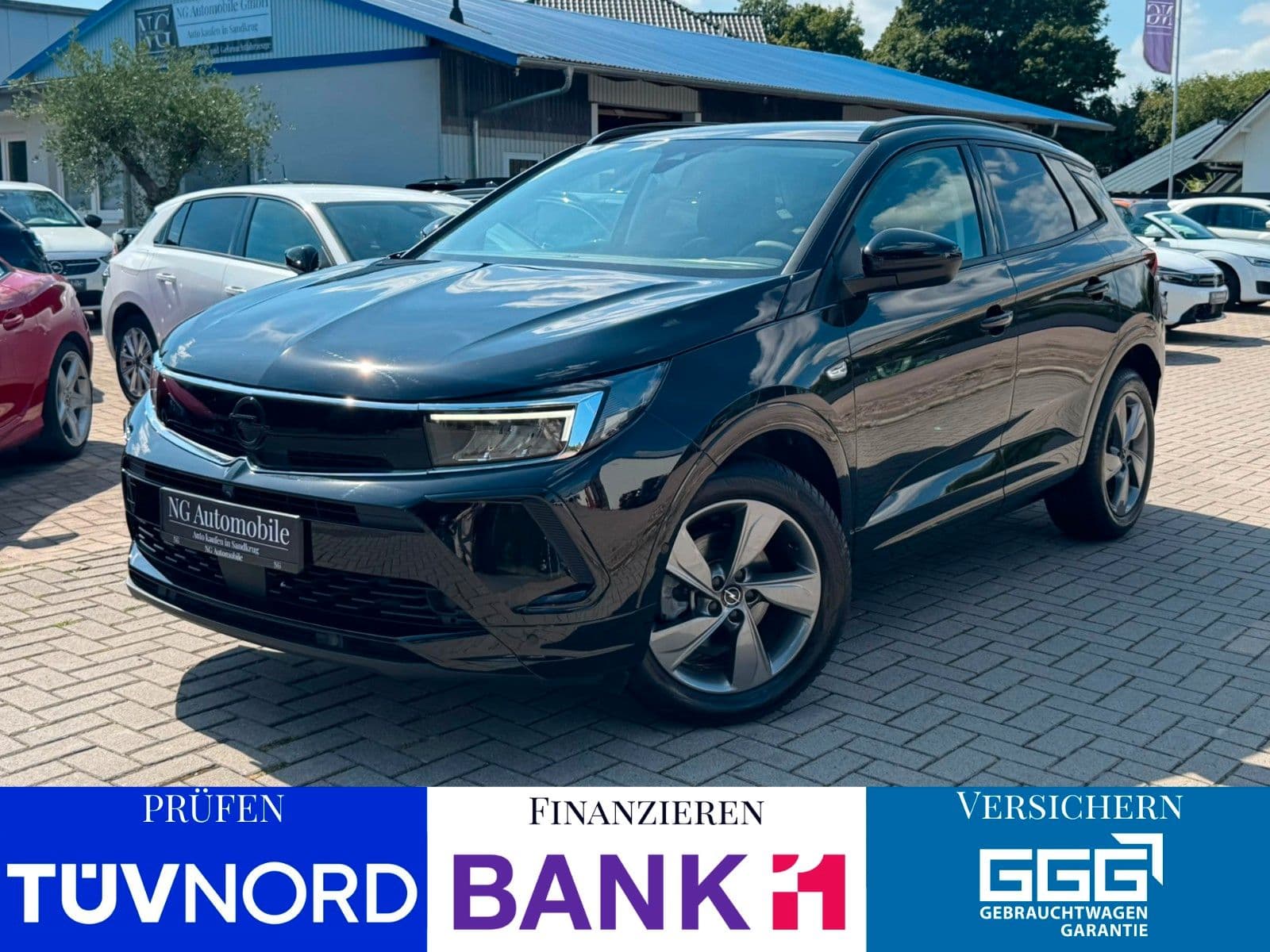 Opel Grandland X, Erstzulassung 2024, Außenansicht
